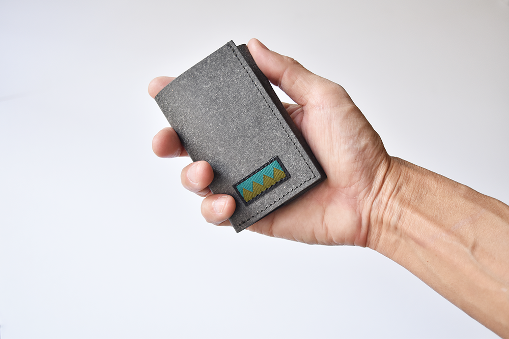 Compact Wallet 01