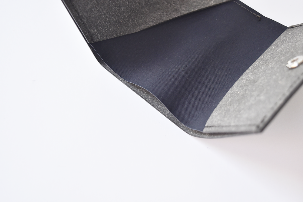Compact Wallet 01